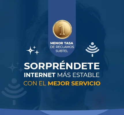 Hombre sorprendido por las ofertas