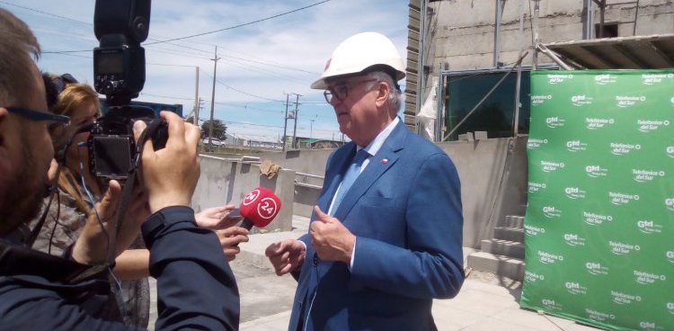 Ministro de Economía visita Datacenter en Puerto Montt