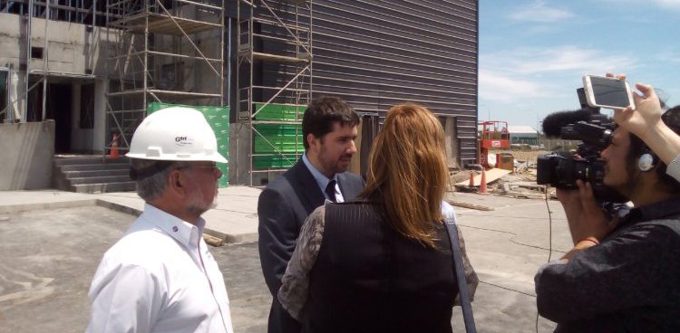 Ministro de Economía visita Datacenter en Puerto Montt